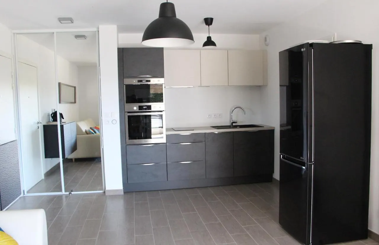Logement Apartment La Londe-les-Maures
